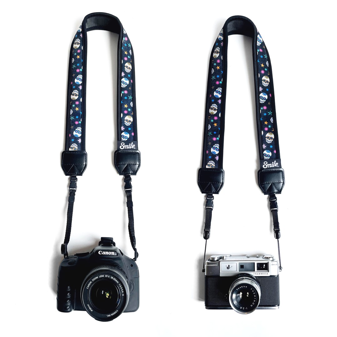 HANG UP! - Correa para todo tipo de Cámara Fotográfica, Réflex, DSLR, Mirrorless NEGRO Calaveras TEQUILA