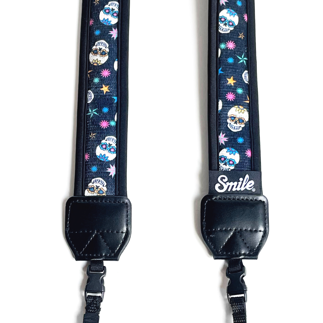 HANG UP! - Correa para todo tipo de Cámara Fotográfica, Réflex, DSLR, Mirrorless NEGRO Calaveras TEQUILA