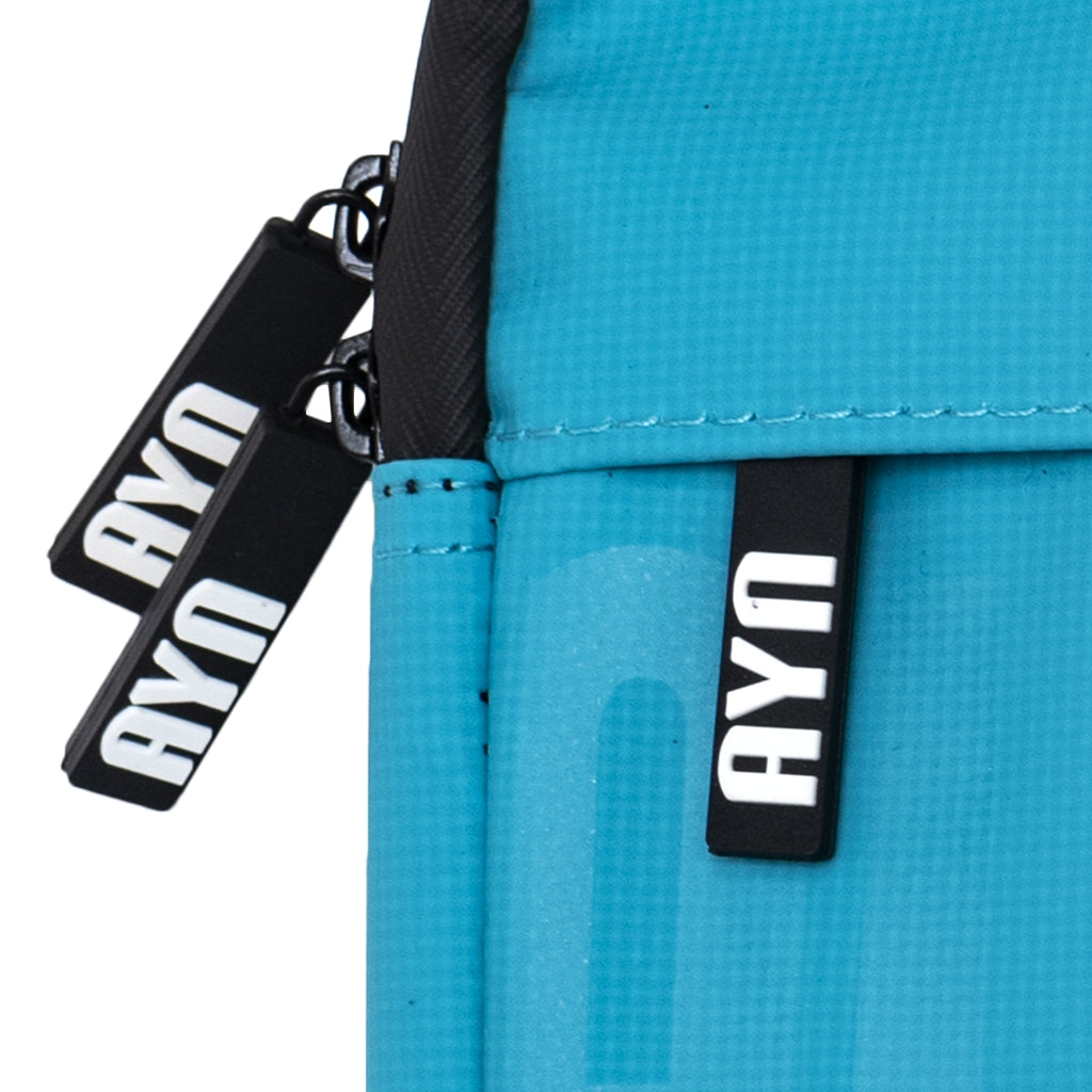 AKIRA – Bolsa Maletín Impermeable para Portátil hasta 15.6 y 16 pulgadas AZUL