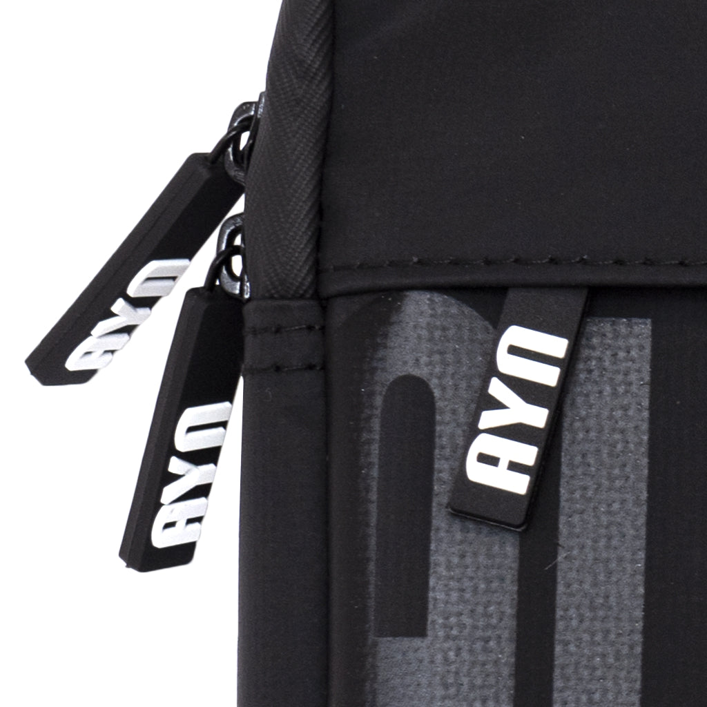 AKIRA – Bolsa Maletín Impermeable para Portátil hasta 15.6 y 16 pulgadas NEGRO